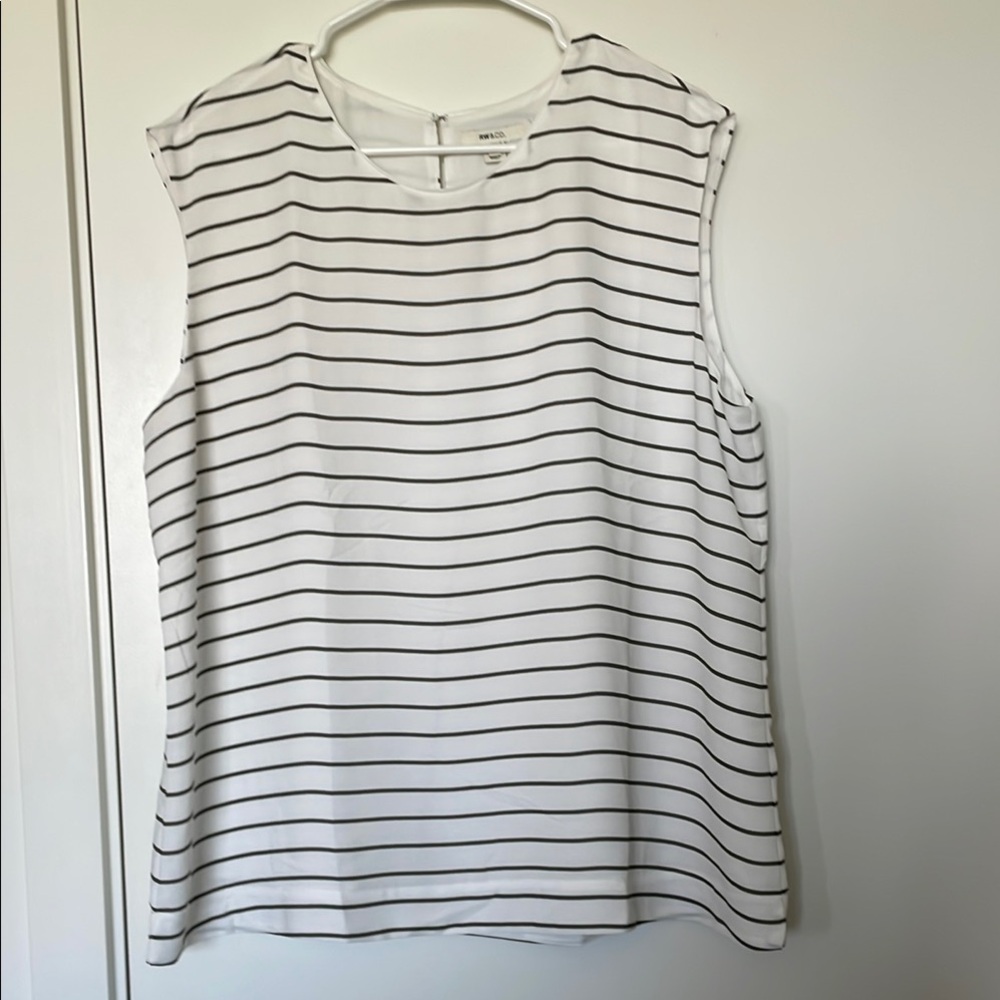 💫RW&CO. Green and White Sleeveless Blouse XXL